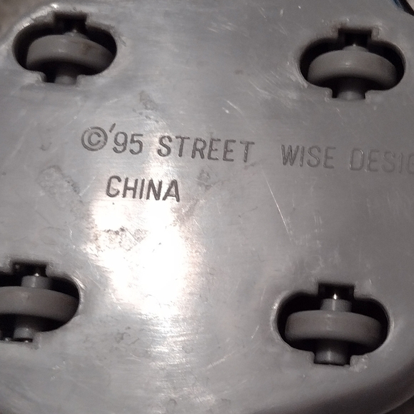 Vintage Street Sharks Action Figure Streex Series 3 1995 Mattel Rollerblades - Picture 6 of 6